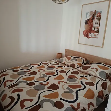 Havre De Paix Sur La Cote D'azur * 尼斯